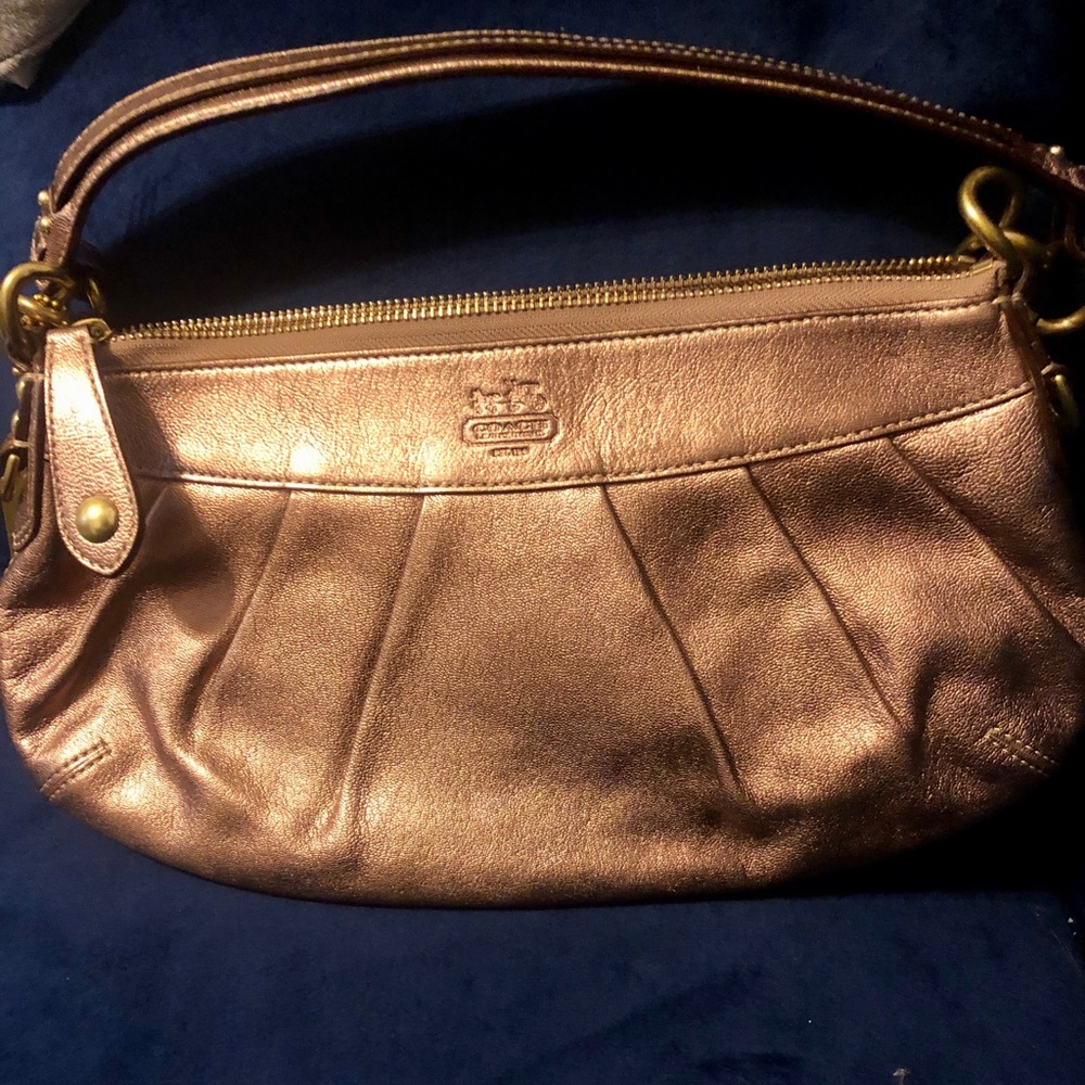 LE Coach Rose Gold Leather Shoulder Bag